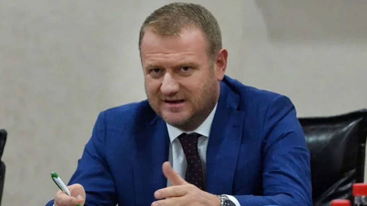 RTÜK Başkanı Daniş’ten bayrak provokasyonuna sert tepki