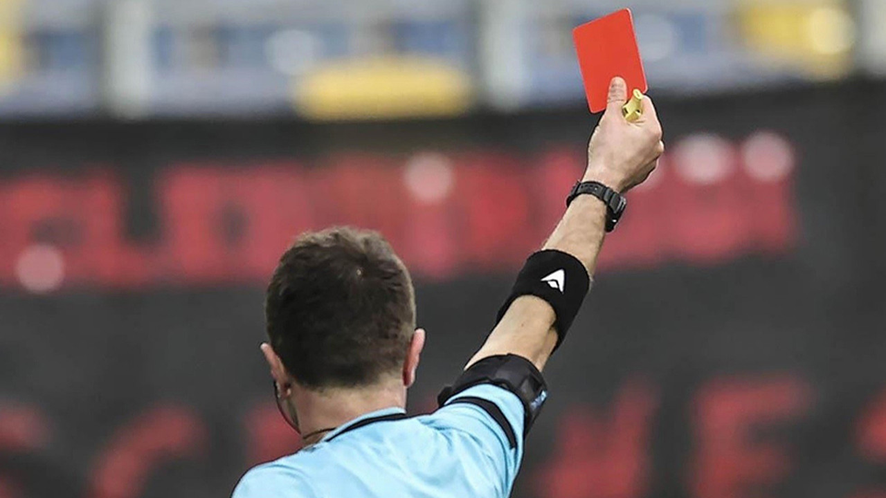 Türk futbolu kumar masasında: Temiz eller şart!