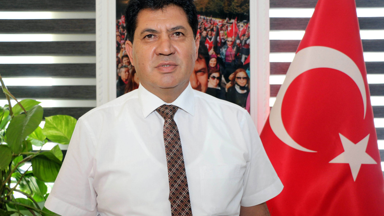 Eski CHP'li Kemer Belediye Başkanı Mustafa Gül gözaltına alındı