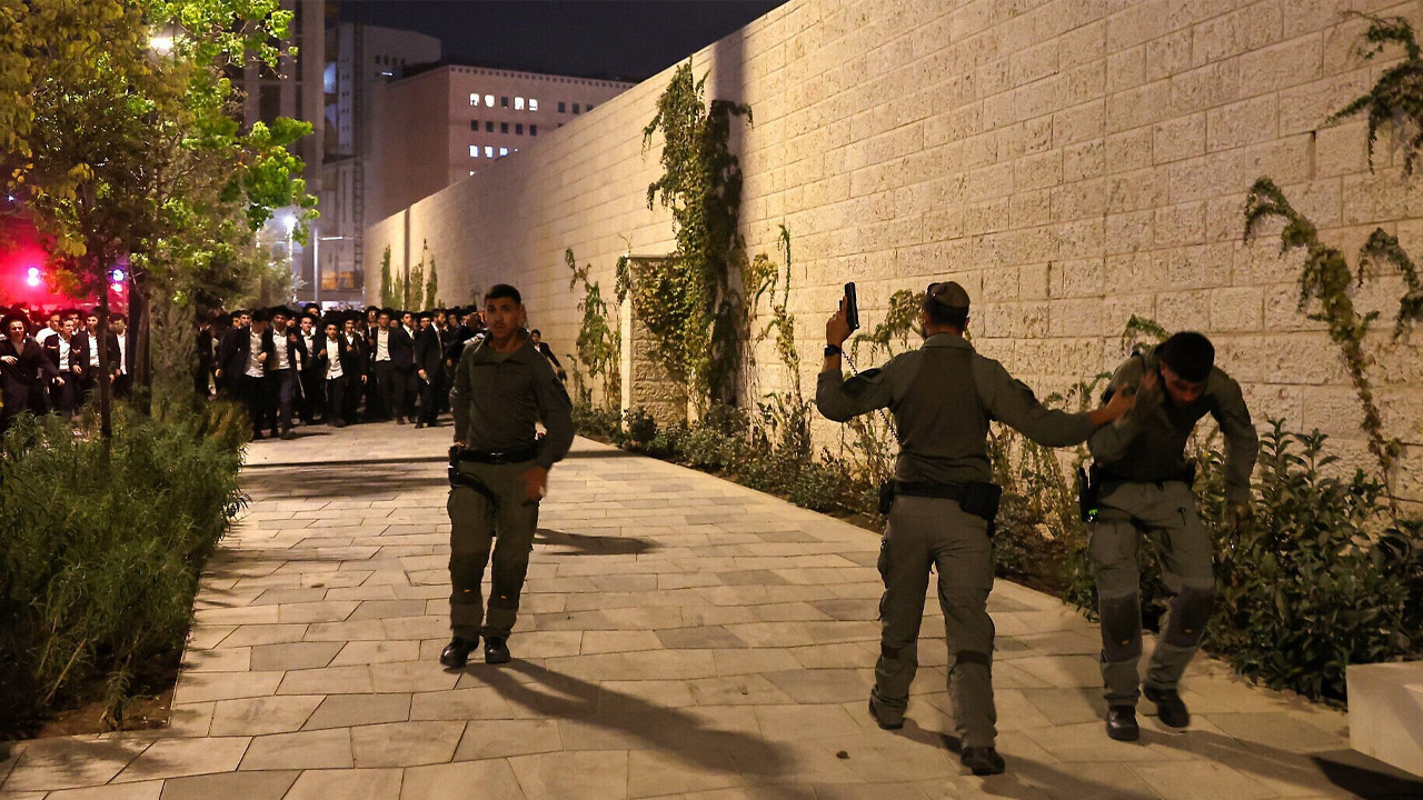 İsrail karıştı! Zorunlu askerliğe tepkiler dinmek bilmiyor