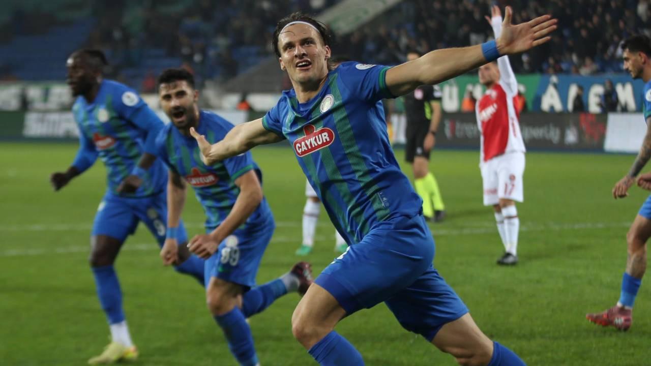 Çaykur Rizespor, 3 puanı tek golle aldı! Karadeniz temsilcisi, Fatih Karagümrük'ü 1-0 yendi