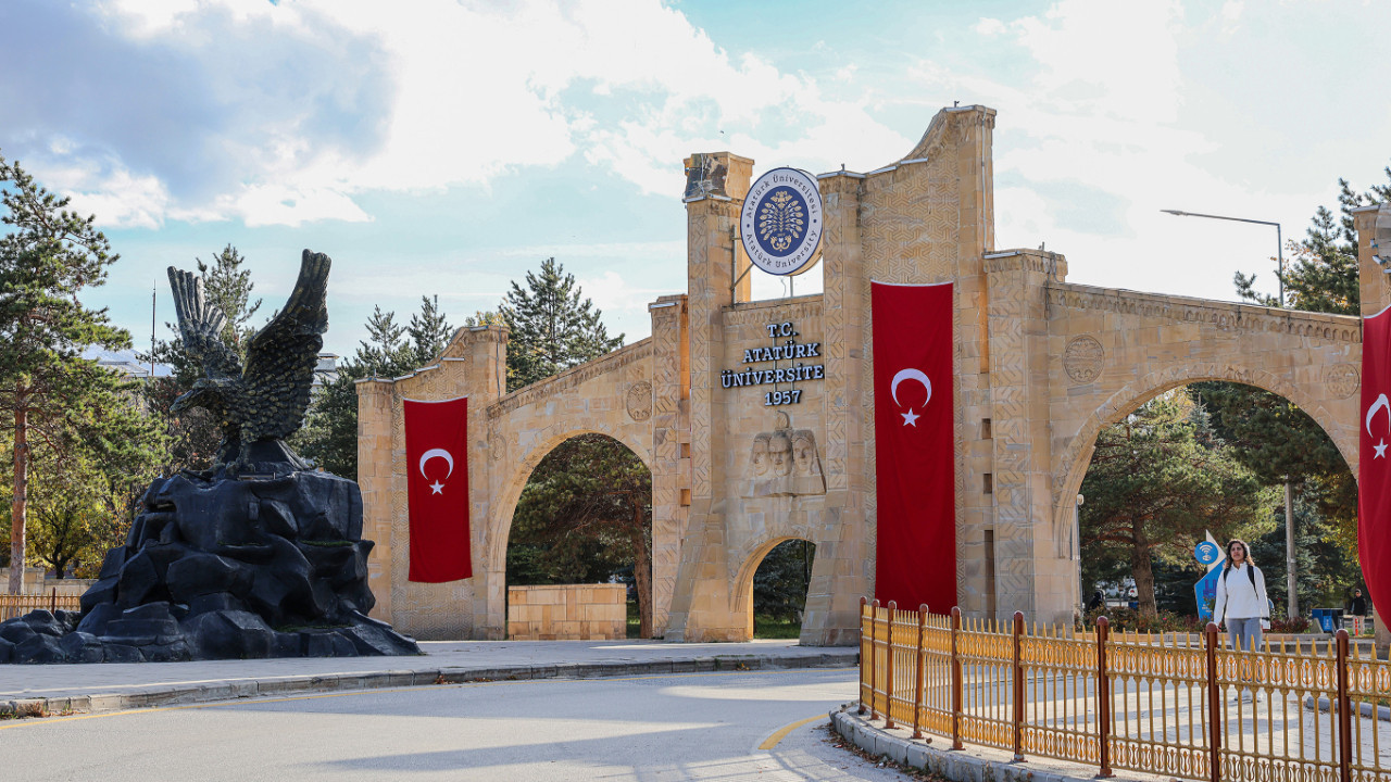 O üniversite dünyada 749'uncu, Türkiye'de 9'uncu sırada