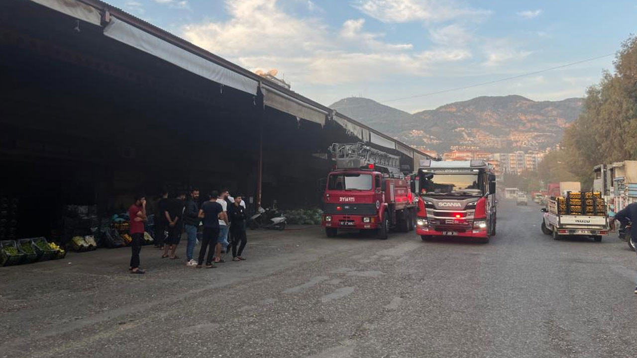Antalya'da yangın paniği!