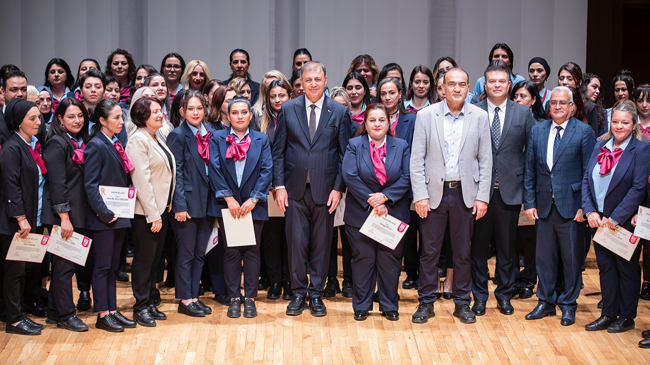 İzmir’in kadınları direksiyon başında
