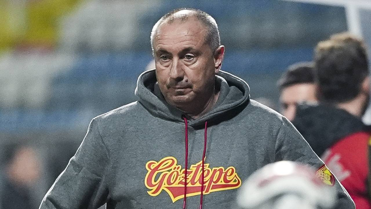 Göztepe Teknik Direktörü Stanimir Stoilov: 'Galibiyet elde ettiğimiz için çok mutluyum'