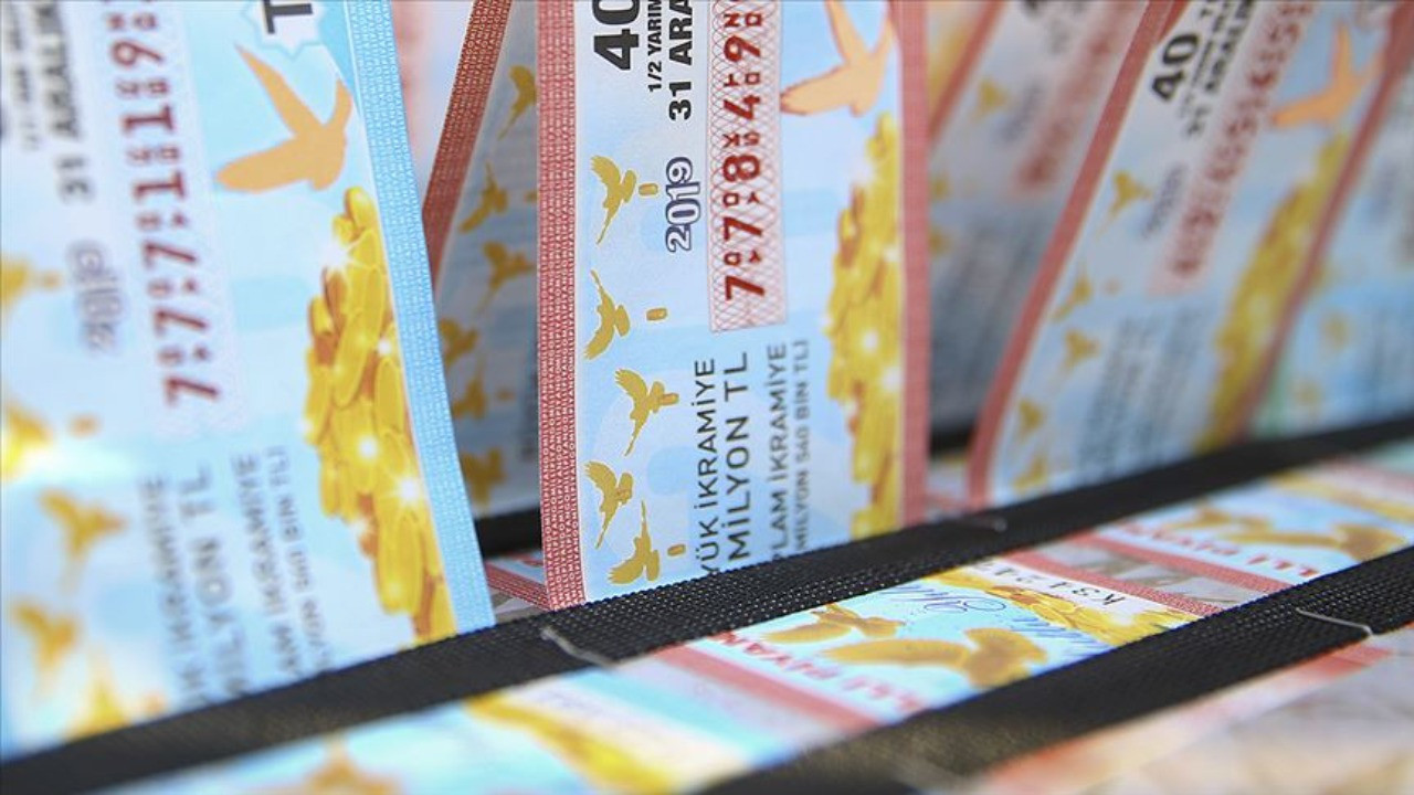 Milli piyango yılbaşı ikramiyesi belli oldu: 200 liradan başlayan biletler satışta