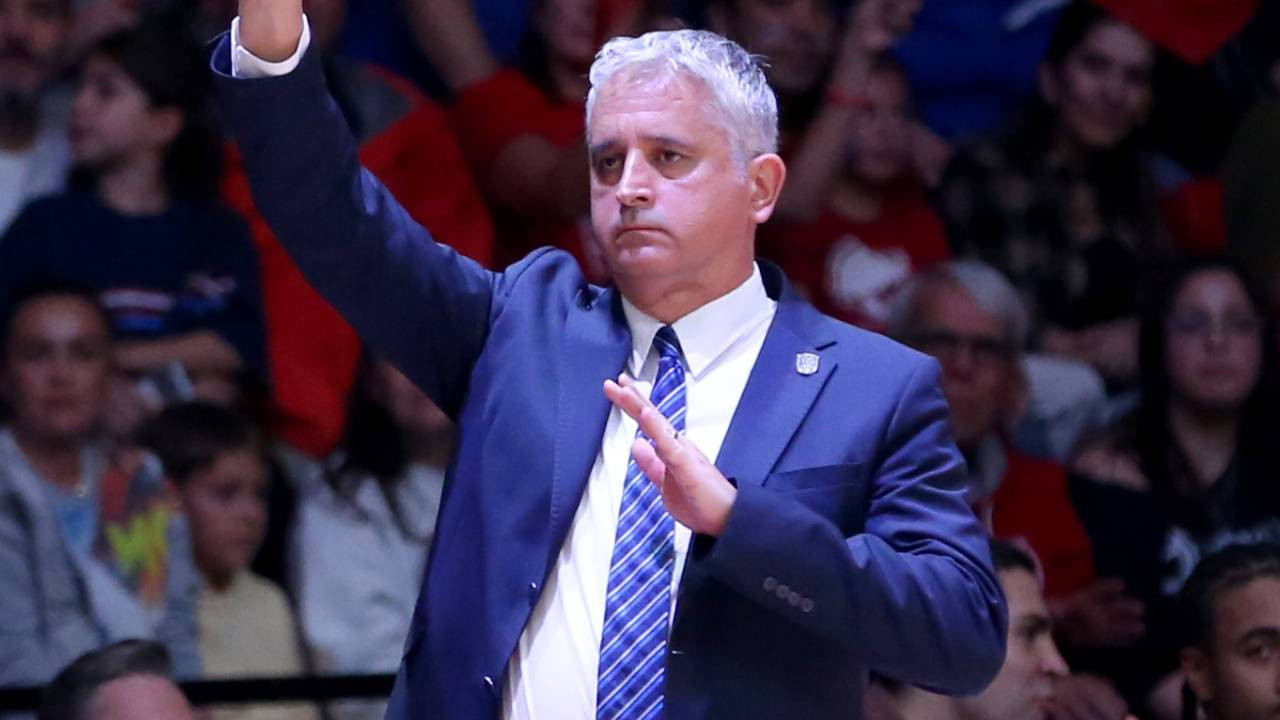 Anadolu Efes Başantrenörü Igor Kokoskov: 'Galibiyeti elde ettiğimiz için mutluyum'