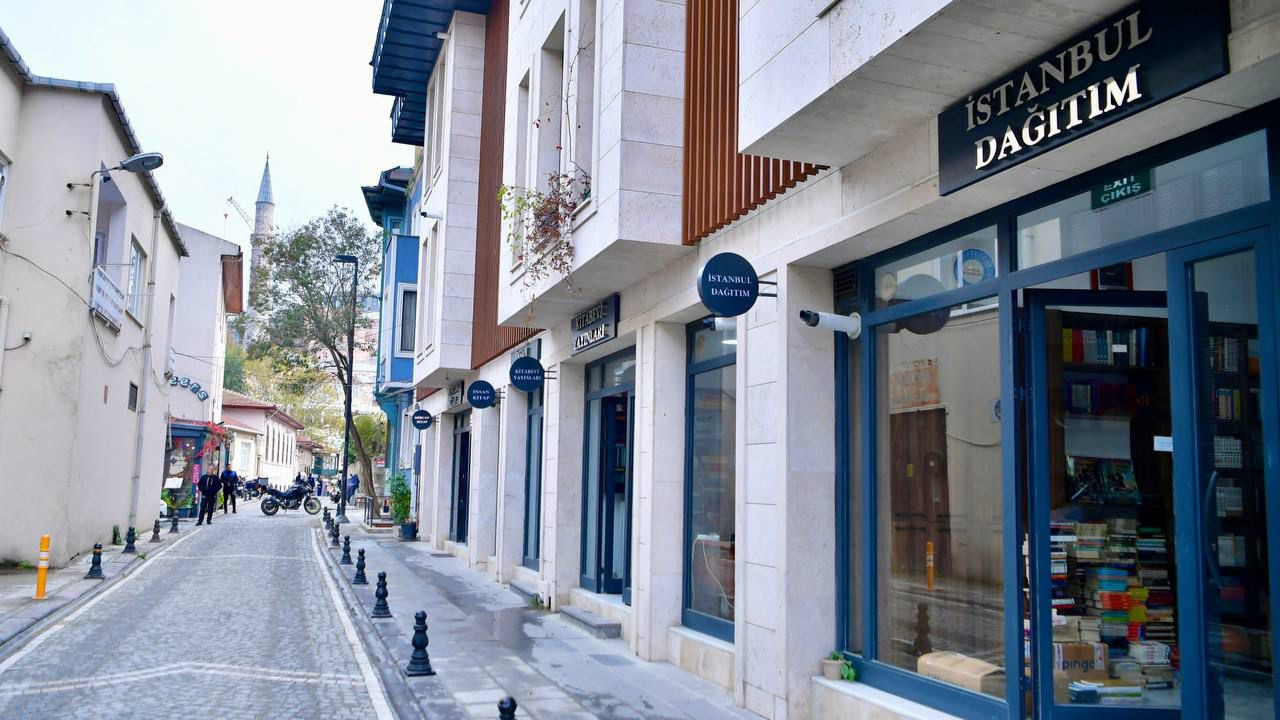 Yayıncılığın kalbi Cağaoğlu’nda atacak: Kitapçılar sokağı açıldı