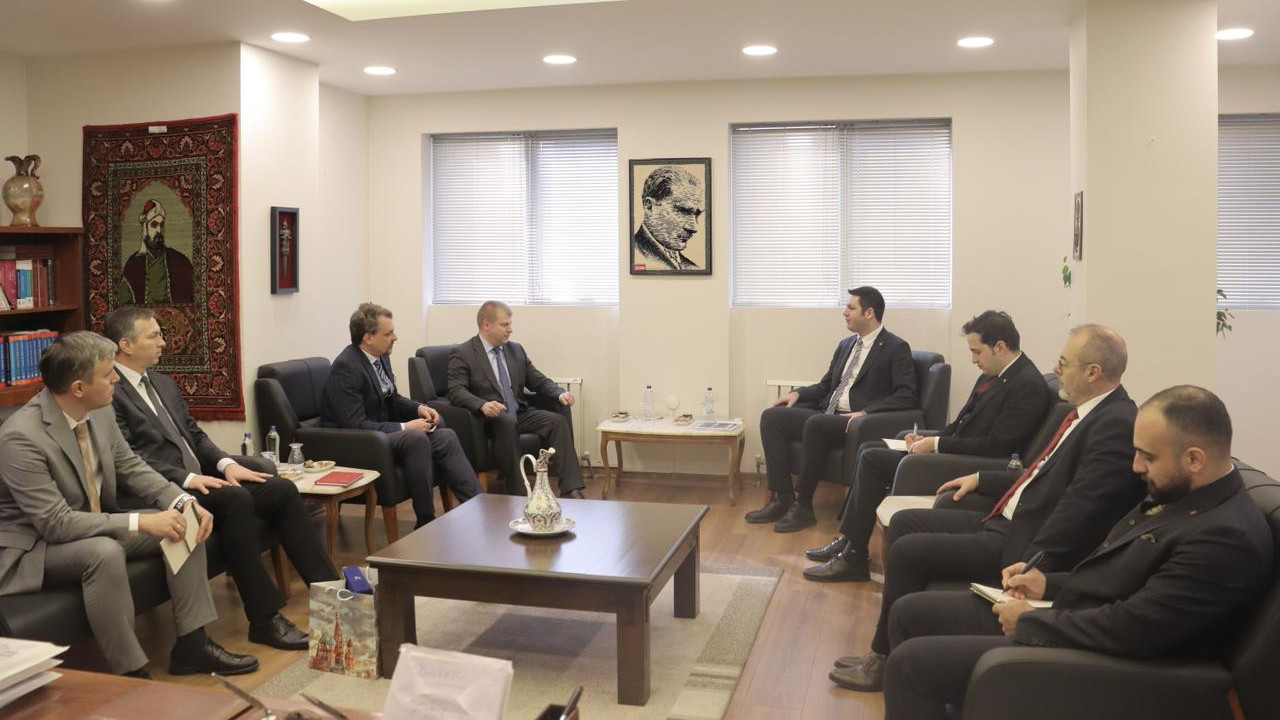 Rus Büyükelçiliğinden Vatan Partisi’ne ziyaret