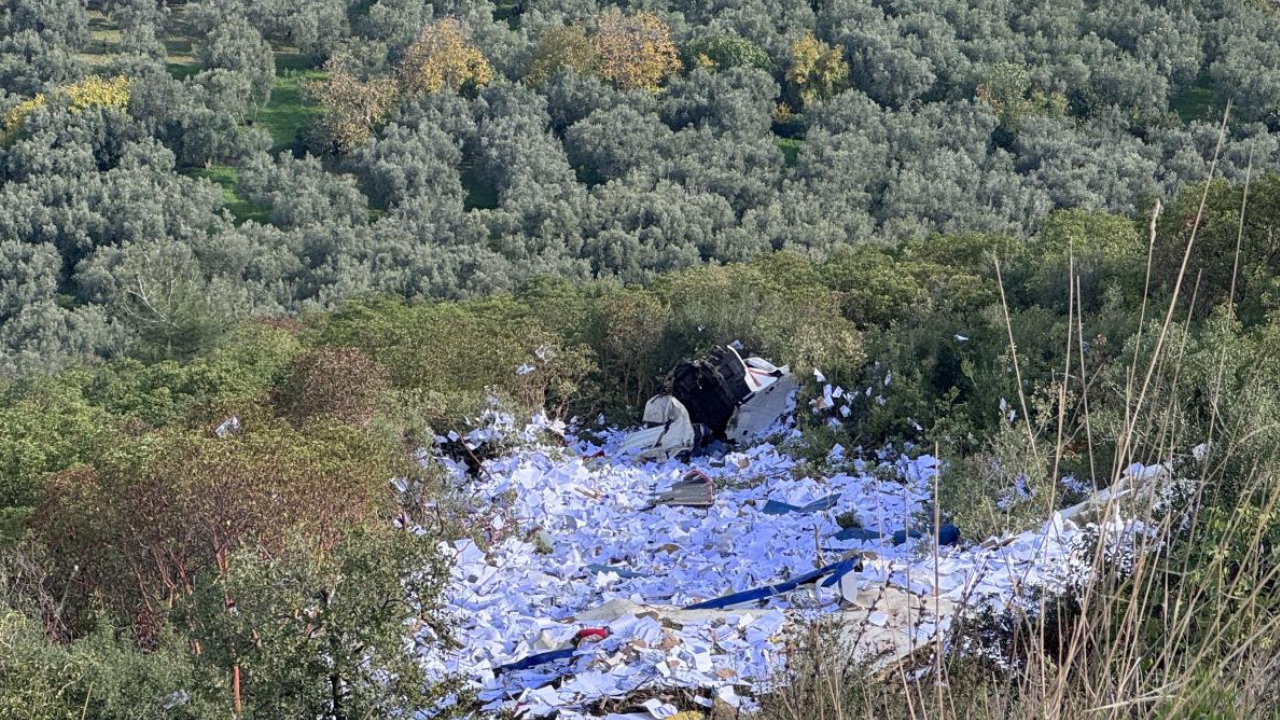 Bursa'da kamyonet uçuruma devrildi: 2 ölü