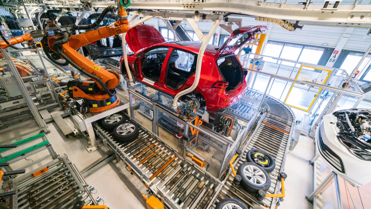 Batı ‘acil çıkış kapısı’ arıyor