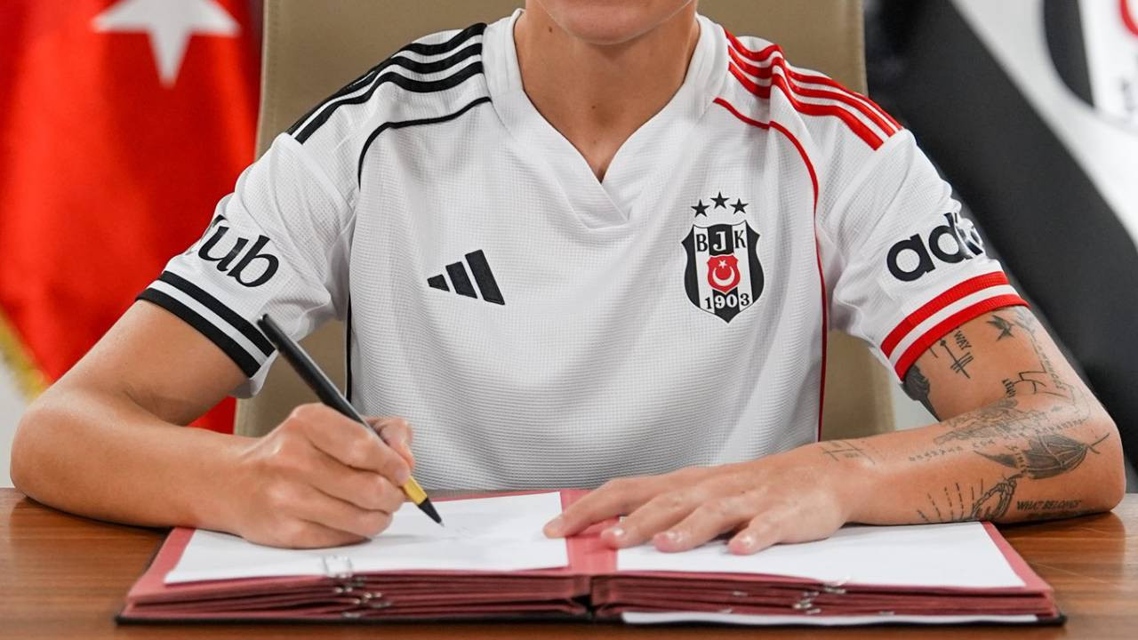Beşiktaş'a yeni savunma oyuncusu! Siyah-beyazlılar transferi duyurdu