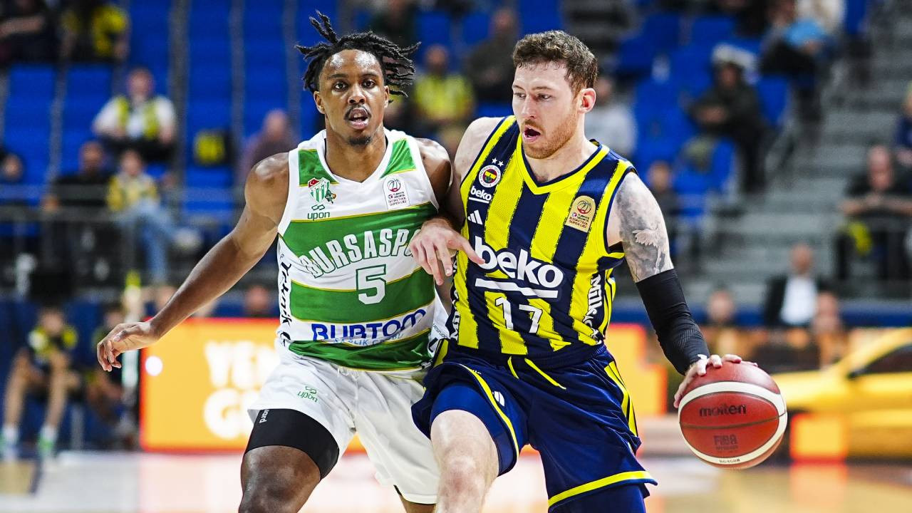 Fenerbahçe Beko, Bursaspor'u mağlup etti! Sarı-lacivertlilerden 92-84'lük galibiyet