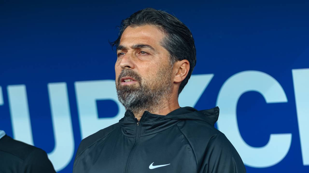 Çaykur Rizespor Teknik Direktörü İlhan Palut, görevinden istifa ettiğini açıkladı