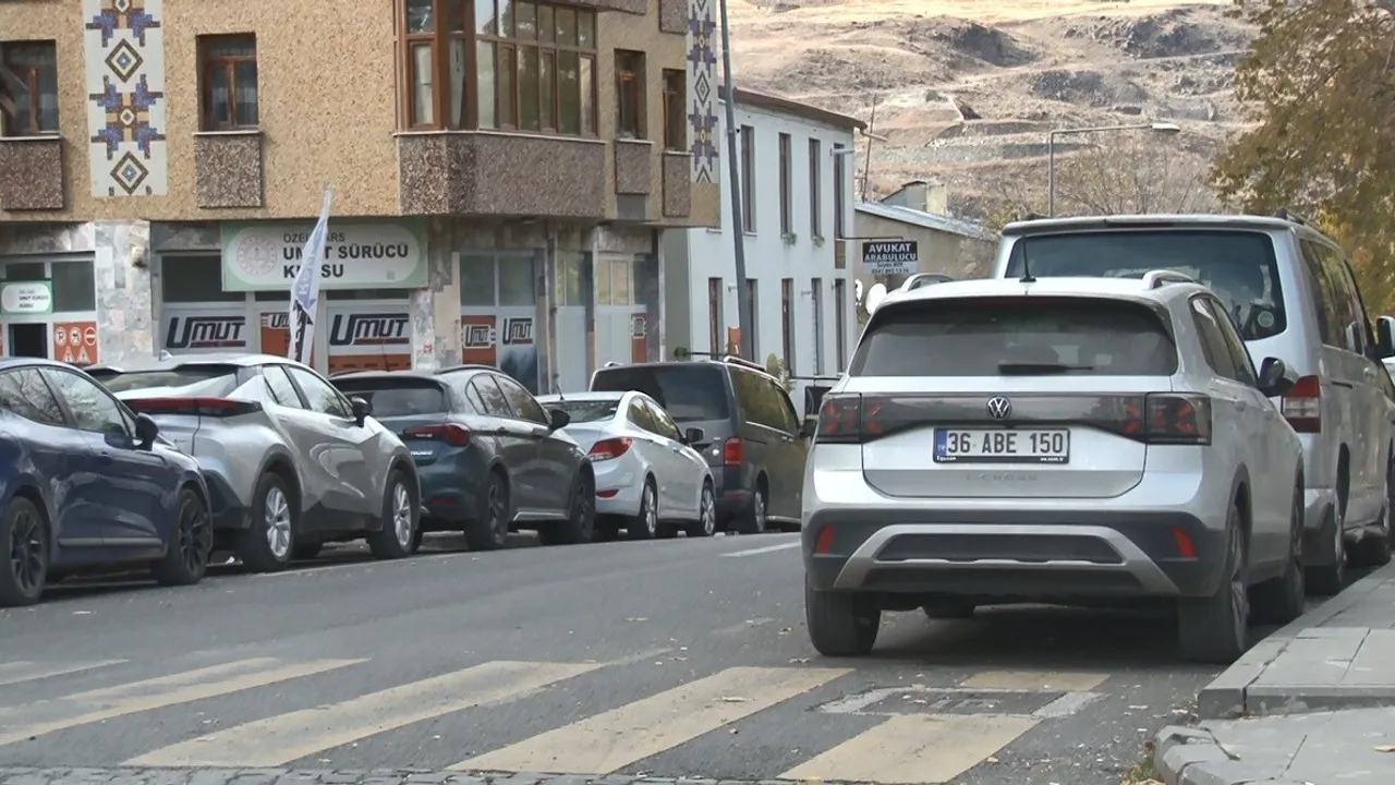 Merkez nüfusu 100 bin olan şehirde kayıtlı araç sayısı 50 bini aştı