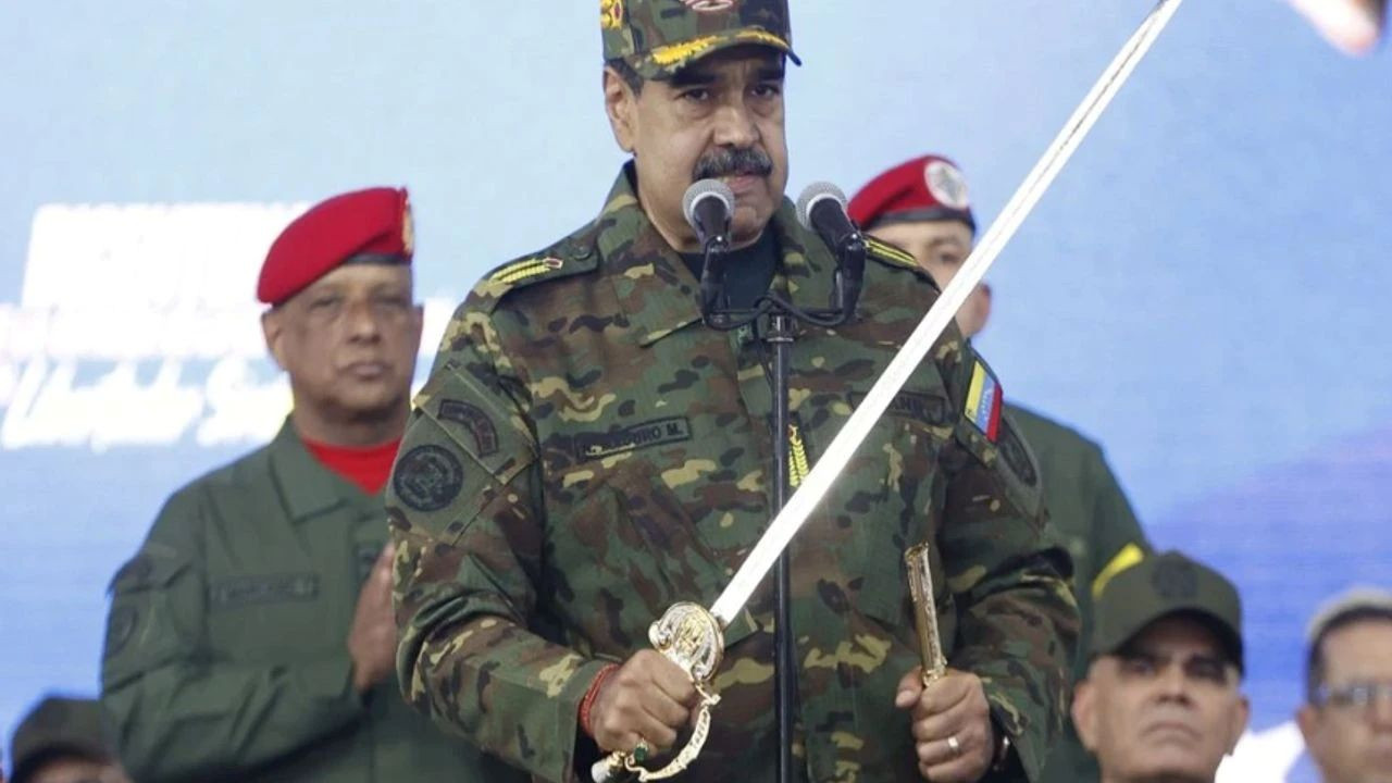 Bolivar’ın Kılıcı Bir Kez Daha Sömürgecilere Meydan Okuyor