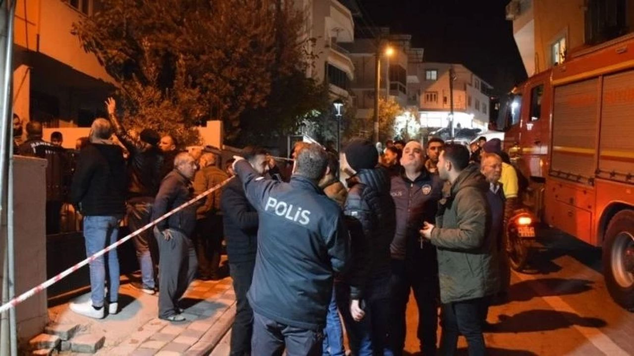 Manisa'da çatlak tehlikesi! Binalar boşaltıldı