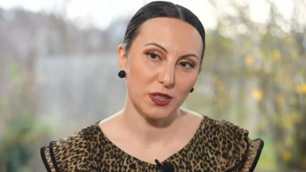 Yemekteyiz Özlem Dışbakan kimdir? Yemekteyiz Özlem Dışbakan ne iş yapıyor?