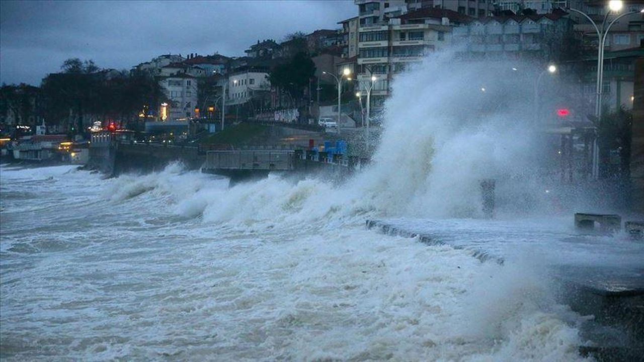 Meteoroloji'den Doğu Karadeniz'e fırtına uyarısı!