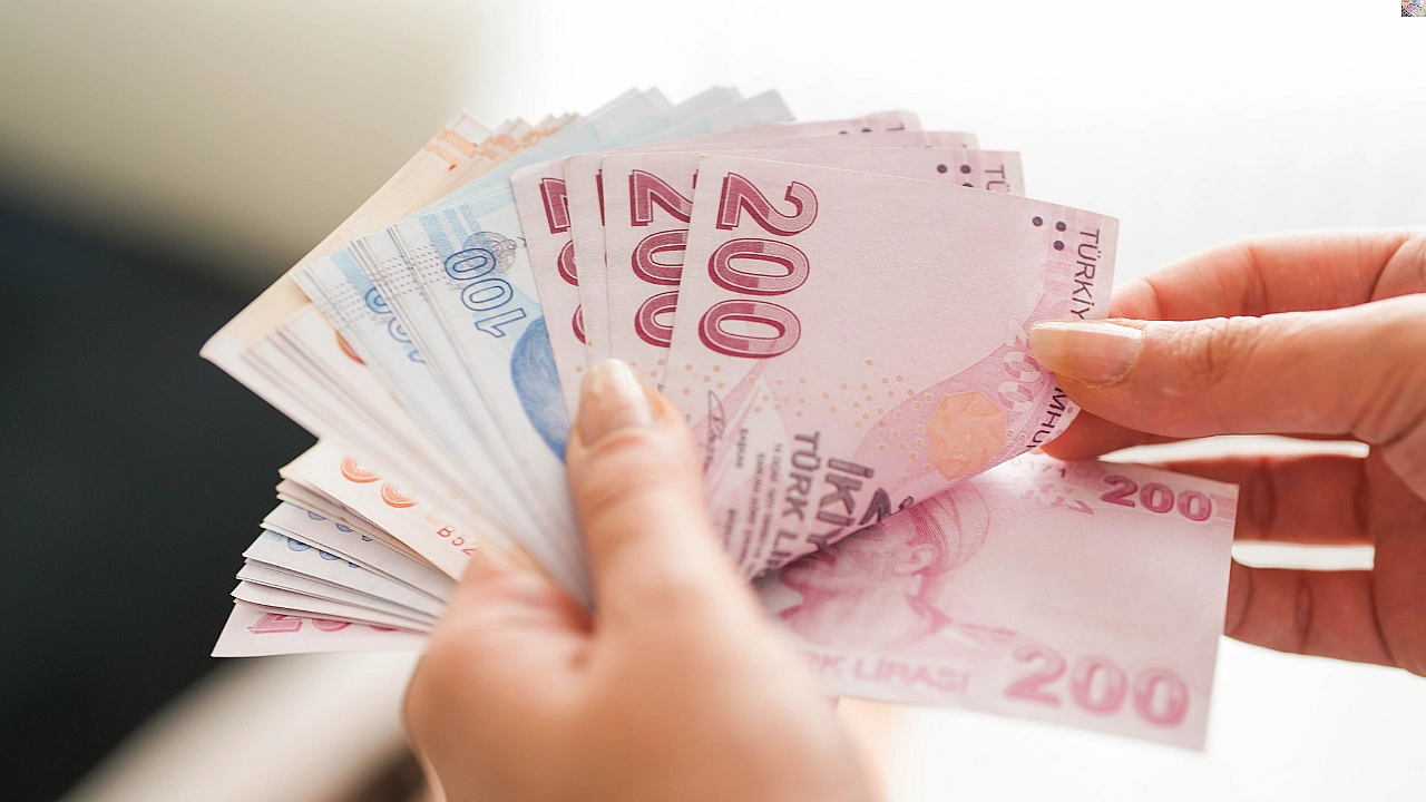 Bir asgari ücret tahmini de ondan geldi: 'Bu rakamın altı olmayacak'