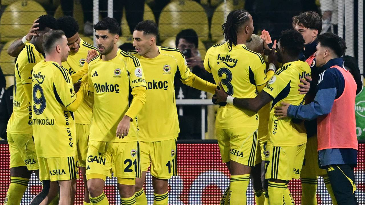 Fenerbahçe'den 4-0'lık galibiyet! Sarı-lacivertliler, Konyaspor'u mağlup etti
