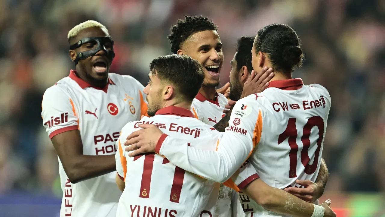 Kulis verdi: 'Galatasaray çok büyük bir oyuncuyla görüşüyor'