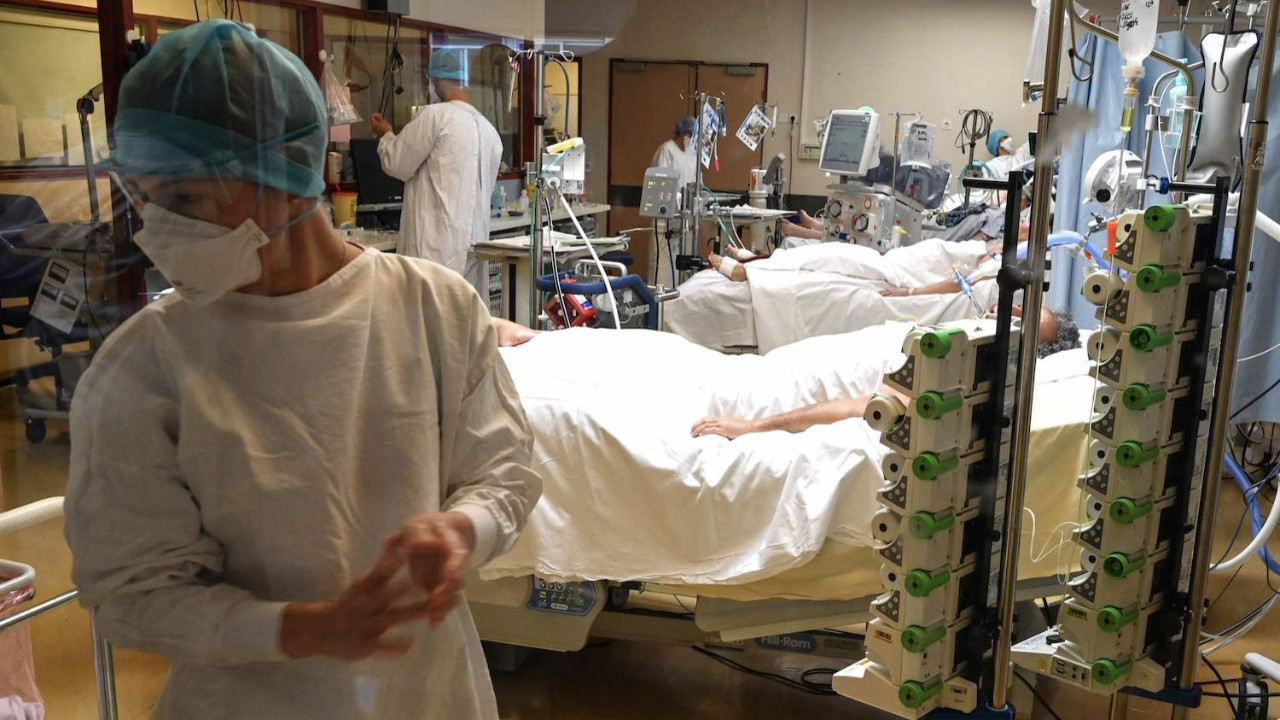 Gripte yeni dalga! Hastaneler dolup taştı...