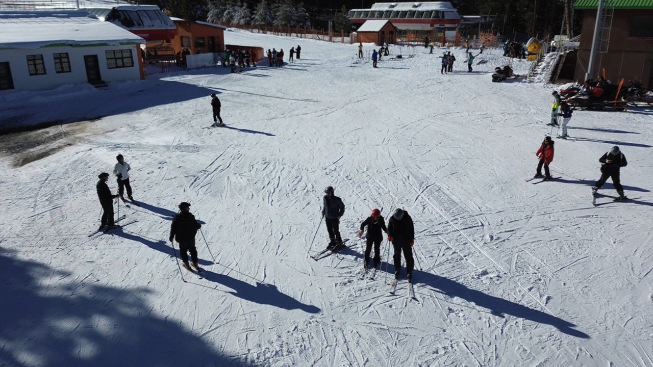 Sarıkamış Kayak Merkezi'nde sezon coşkusu! Pistler…
