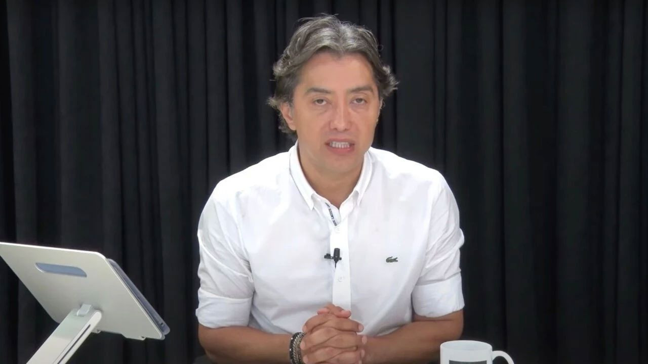 Emrullah Erdinç kimdir?