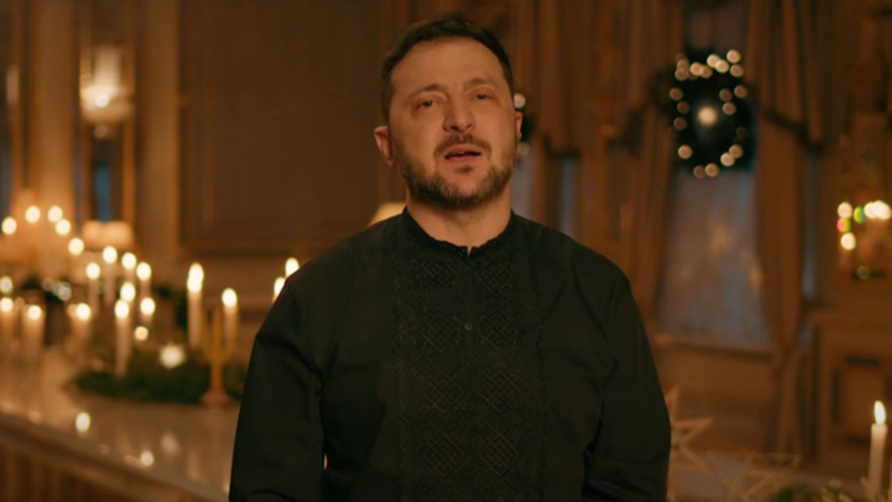 Zelenskiy'in Noel mesajı 'ölüm' dileği ve Ruslara hakaretten ibaret
