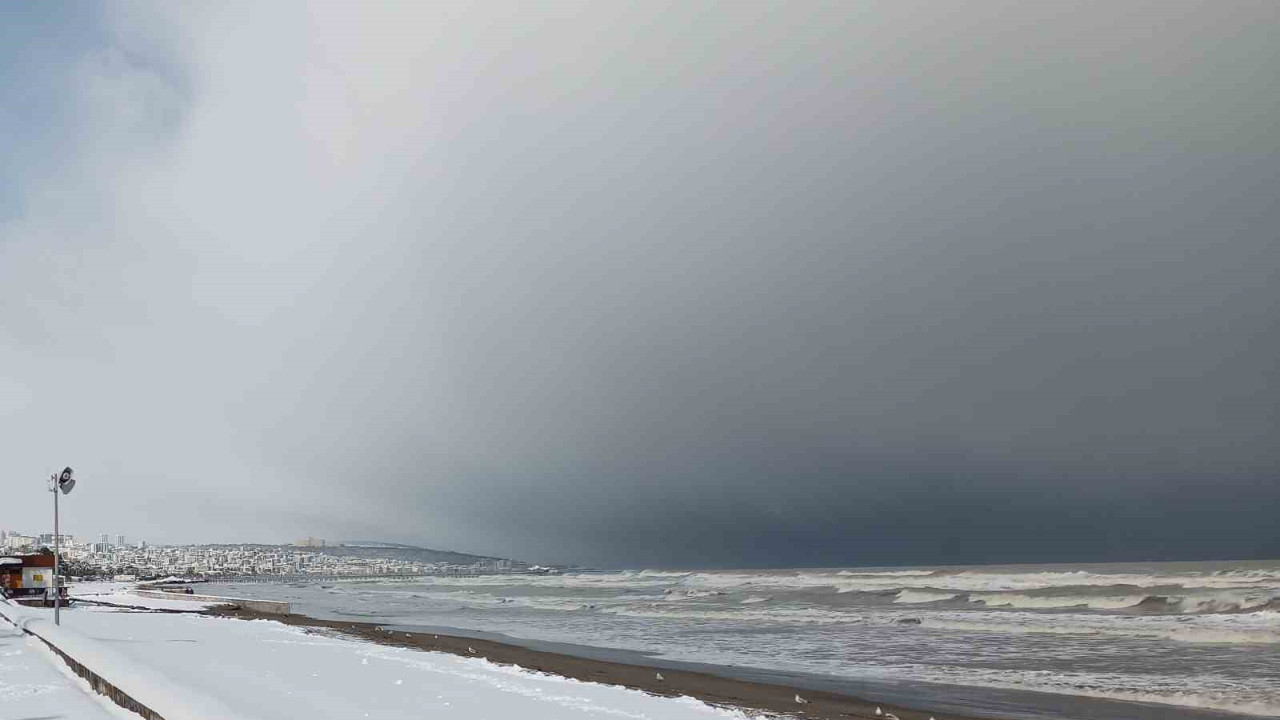Karadeniz’de fırtına alarmı! 3 il için uyarı yapıldı