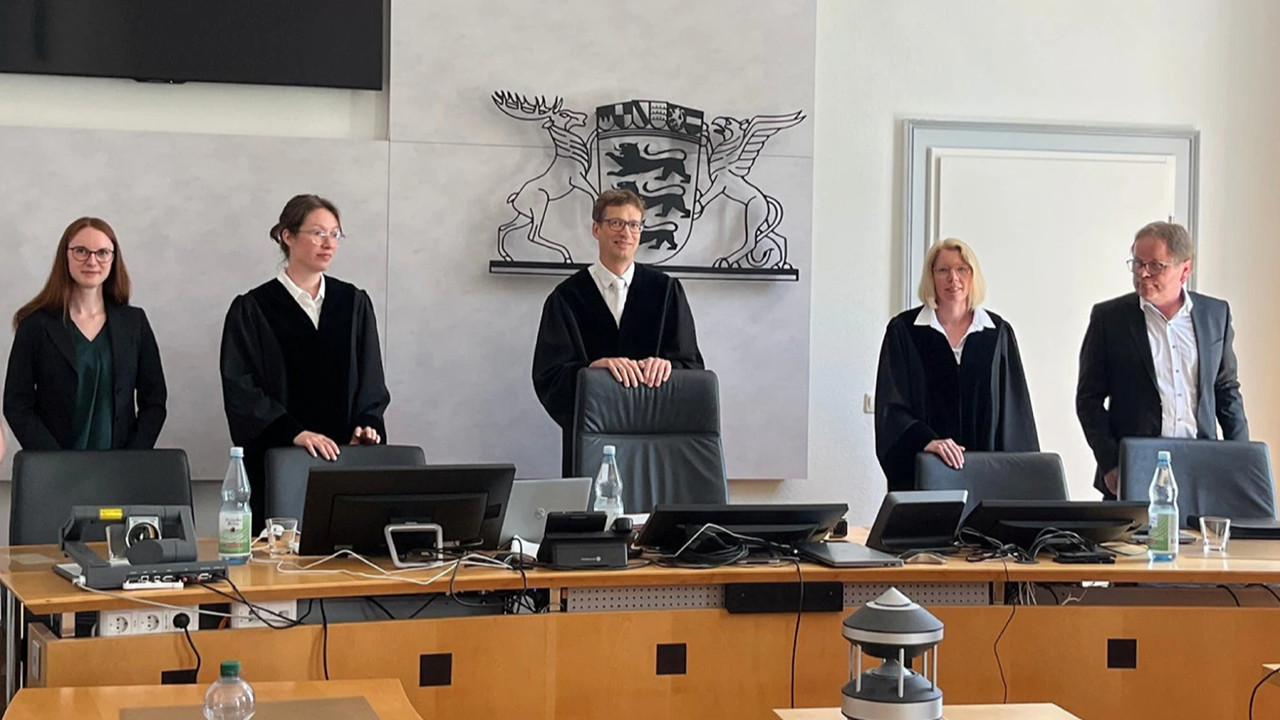 Alman mahkeme FETÖ’ye kalkan oldu