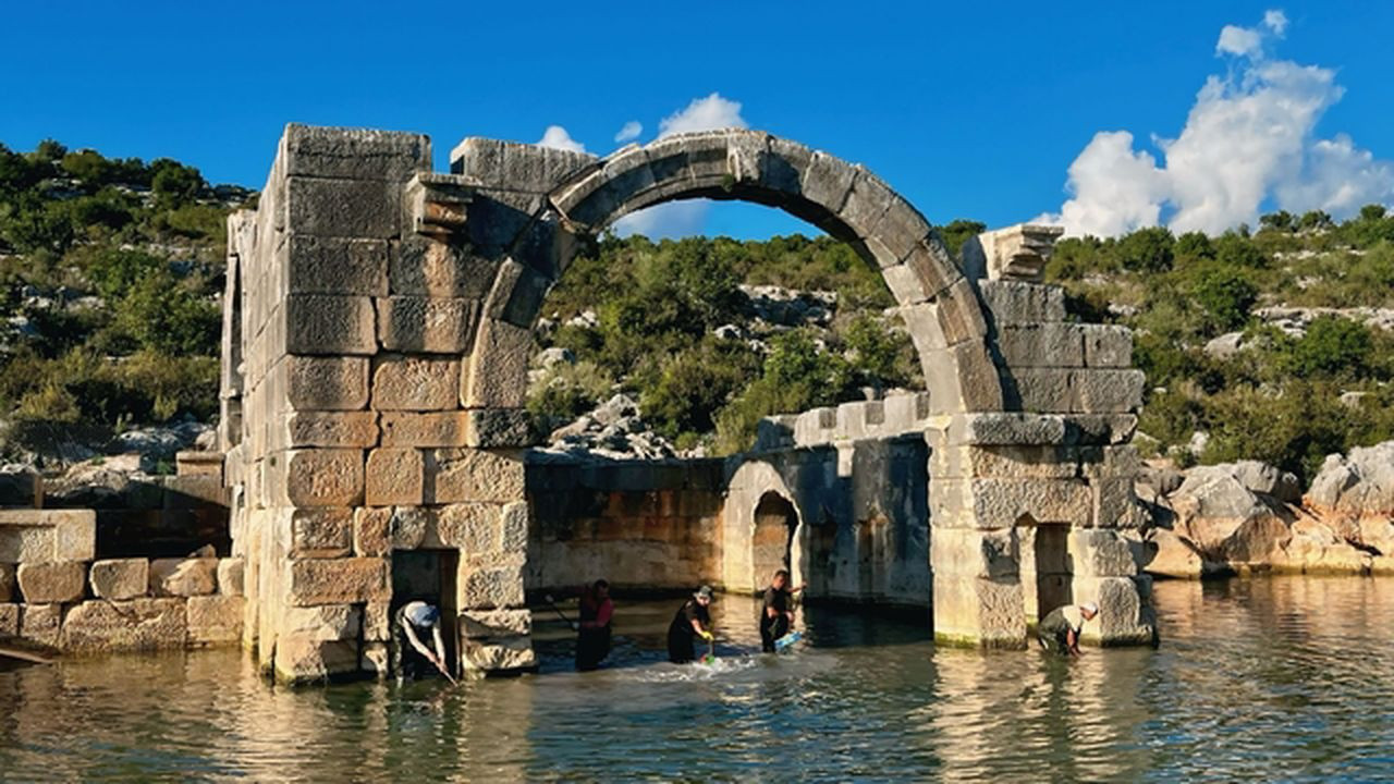 Antalya Demre'de ortaya çıkıyor: Bölgede benzeri yok