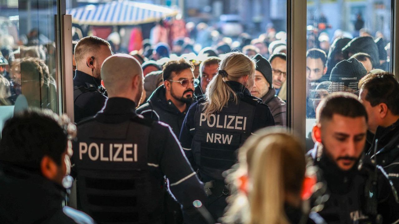 Kasaları Noel tatili boyunca boşaltmışlar: Almanya'da film gibi banka soygunu!
