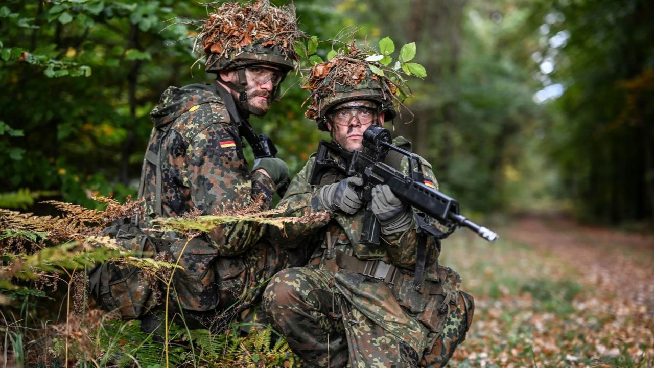 Politico Berlin'in gizli belgesini açıkladı: Almanya topyekün savaş eşiğini düşürdü