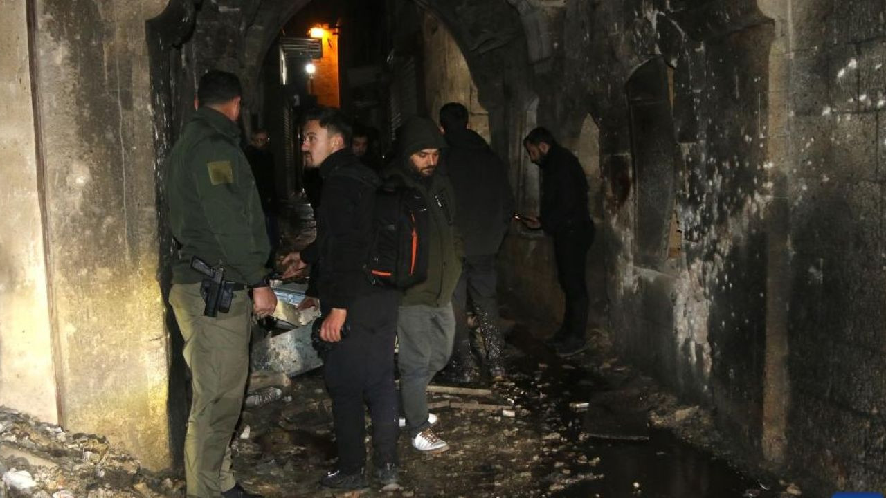 Suriye'nin Halep kentinde bir intihar bombacısı polisleri hedef aldı