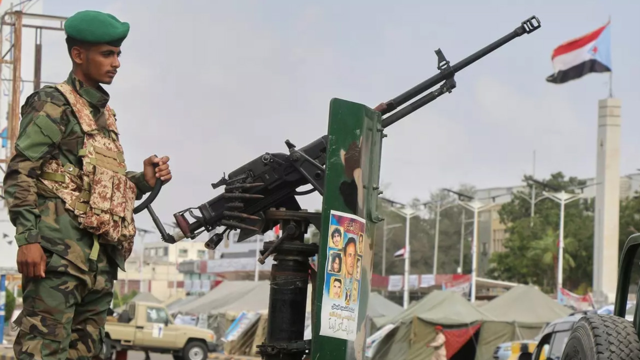 BAE destekli ayrılıkçılar ilan etti! Yemen'i iki parçaya bölmek için harekete geçtiler