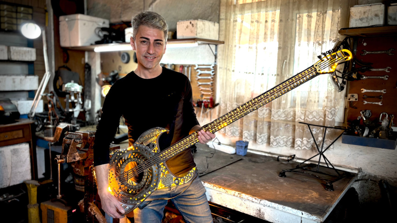 Ankaralı usta hurdaları antika dekoratif objelere dönüştürüyor