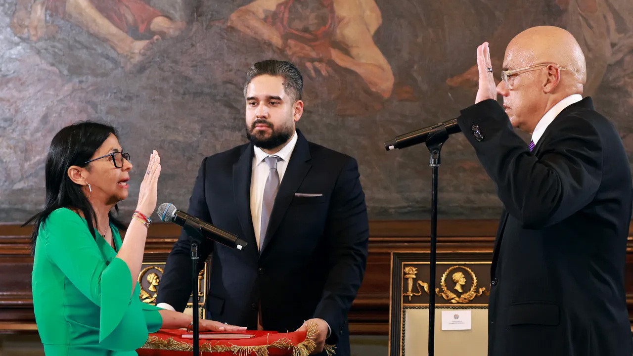 Venezuela'nın kararlı tavrına Rusya'dan destek