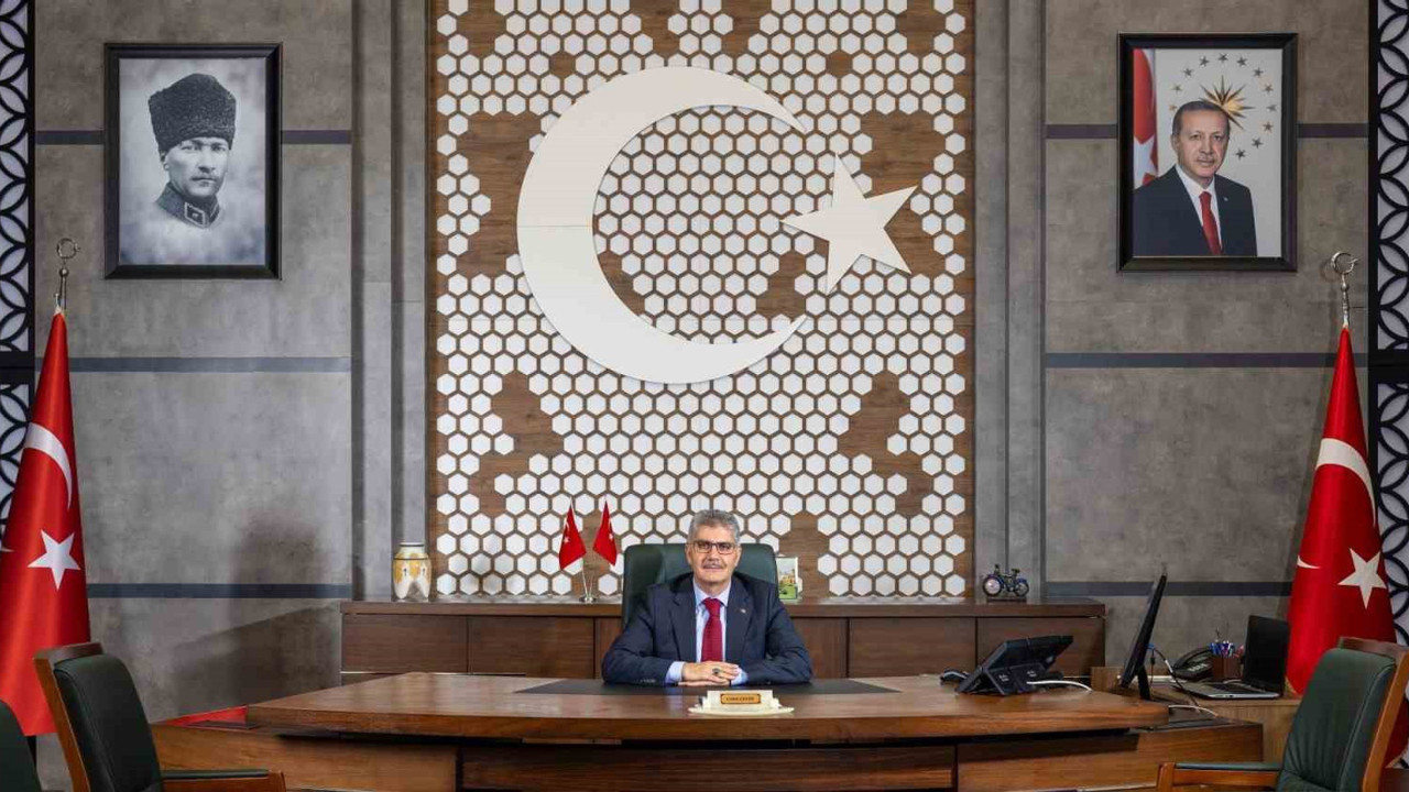 Bingöl Valisi Cahit Çelik kimdir