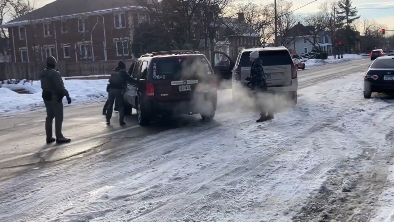 ABD'de sokakta yargısız infaz: Trump 37 yaşındaki kadını öldüren ICE ajanını savunuyor