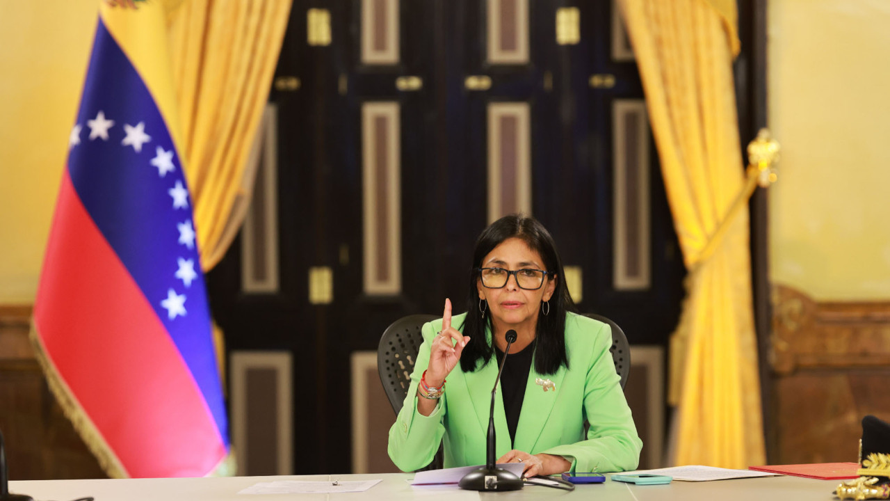 Boyun eğmeyeceğiz teslim olmayacağız!