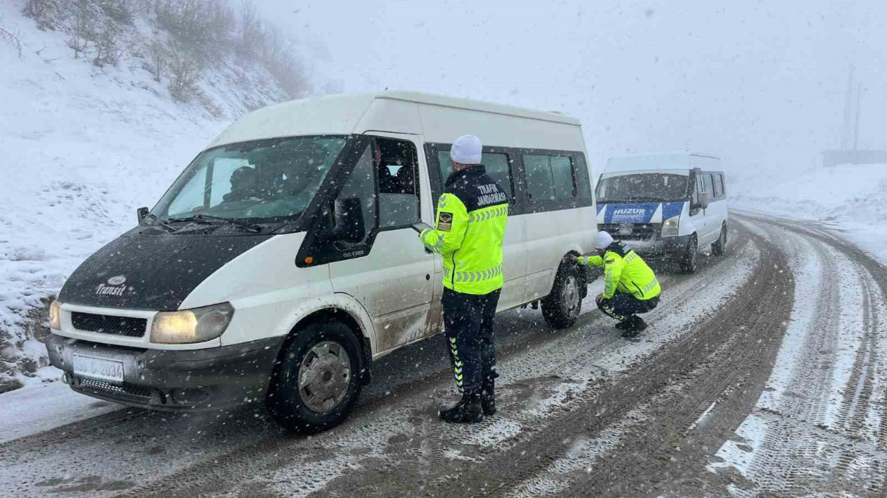 Jandarmadan sürücülere hayati uyarılar!