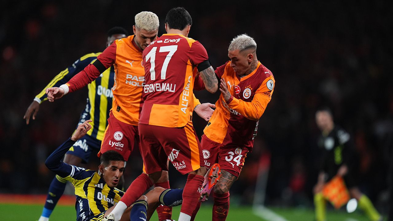 Galatasaray'da o isim istifa etmek üzere: 'Ne yapacağımı bilmez haldeyim'