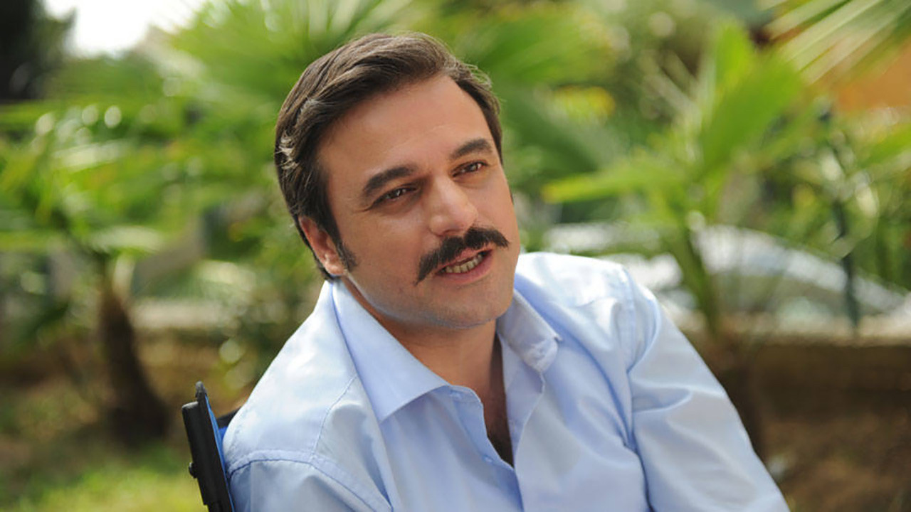 Ünlü oyuncu hastaneye kaldırıldı!