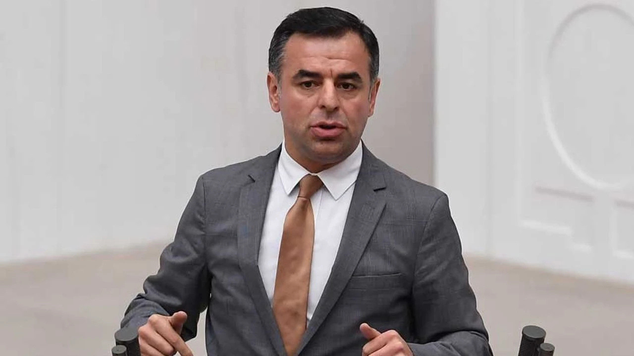 Gazeteci Yarkadaş'tan CHP'lilere zor sorular: Sen 200 milyon doların bekçisi misin?