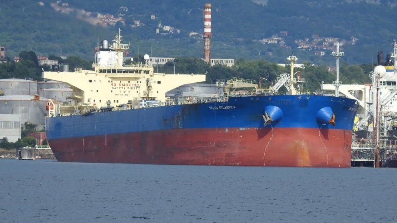 Ukrayna Karadeniz'de tankere saldırı düzenledi: Hedef Kazak petrolü