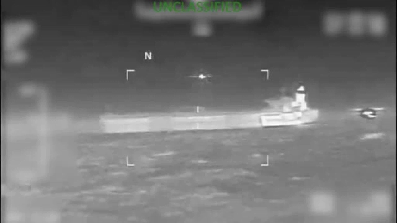 ABD’nin tek taraflı yaptırımları sürüyor: Petrol tankerine baskın düzenlendi