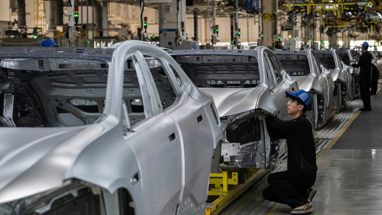 Avrupalı üreticiler peşlerinden nal topladı! Çin 2025'te ürettiği araç sayısını açıkladı