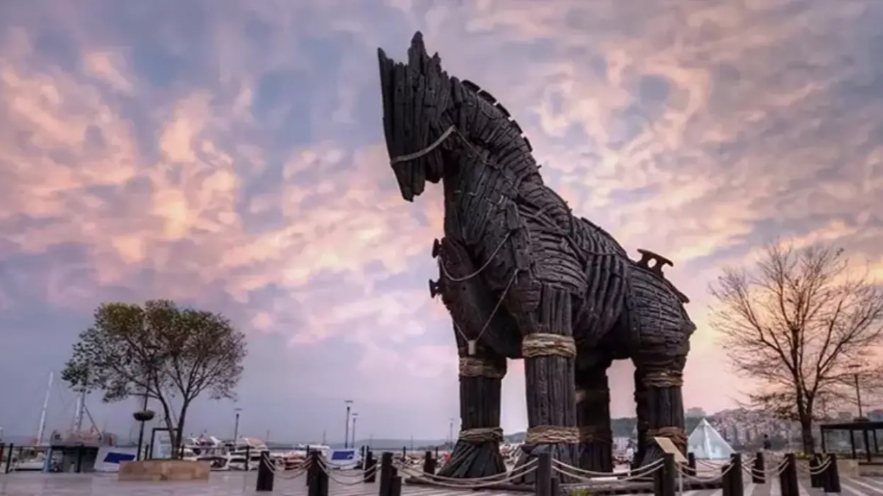 Truva’dan Tahran’a bir kuşatma hikâyesi